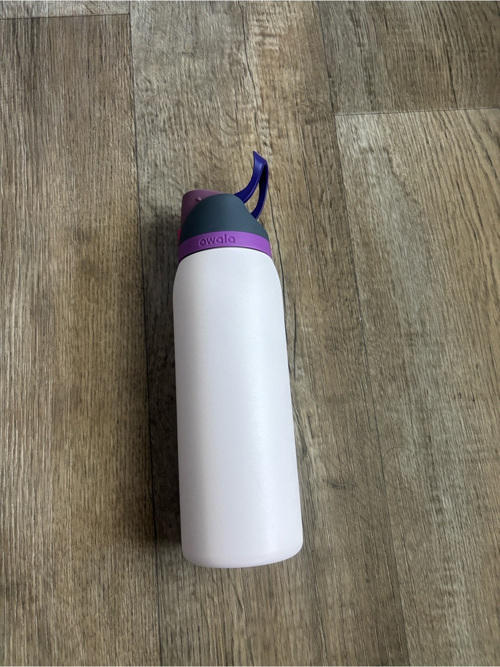 NWT Owala Dreamy Feild Water Bottle- 40 ounces - Picture 5 of 7